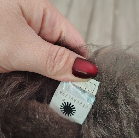 UGG Deena Boots in Chestnut Size 7 - Picture 10 of 13